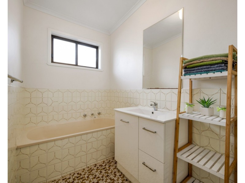 1-3/9 McFarland Road, Wodonga VIC 3690