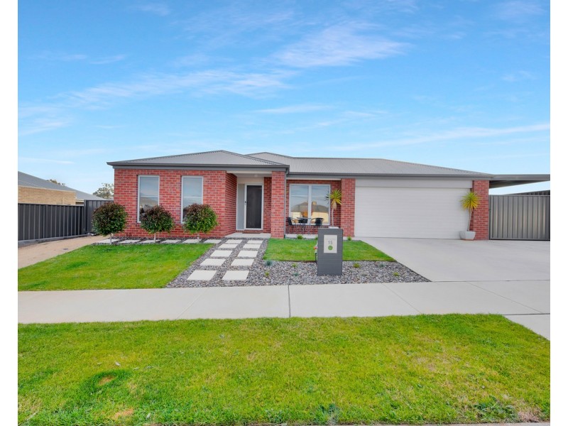 15 Hampshire Boulevard, Leneva VIC 3691