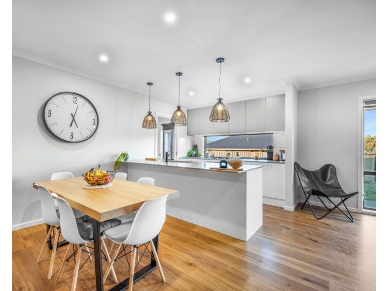 107 Whitehall Avenue, Springdale Heights NSW 2641