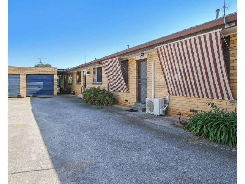 2/11 Glenairne Street, Wodonga VIC 3690
