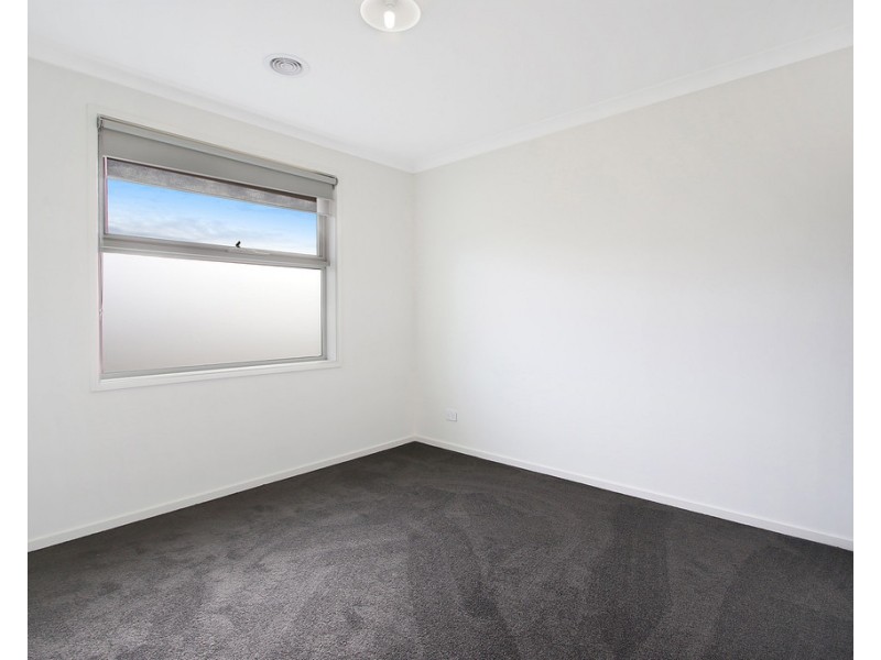 136 Stanton Drive, Thurgoona NSW 2640