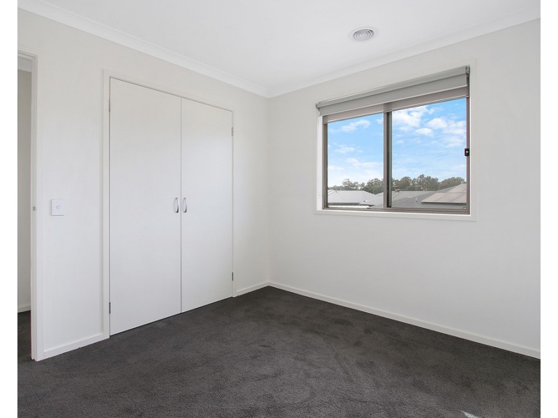 136 Stanton Drive, Thurgoona NSW 2640