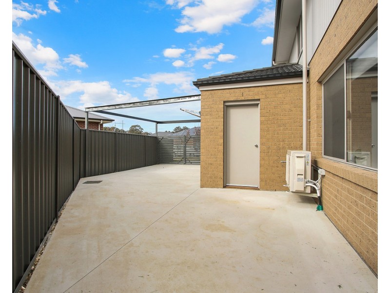 136 Stanton Drive, Thurgoona NSW 2640