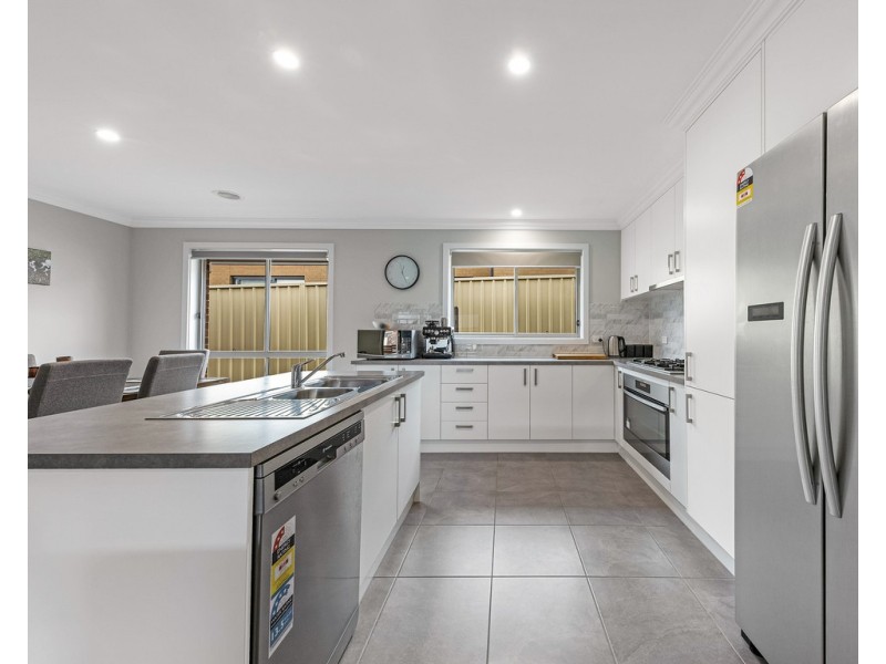 17 Baldock Street, Baranduda VIC 3691