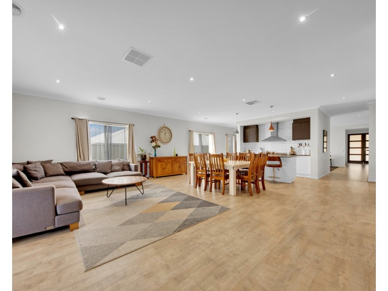 13 Rubicon Street, Wodonga VIC 3690