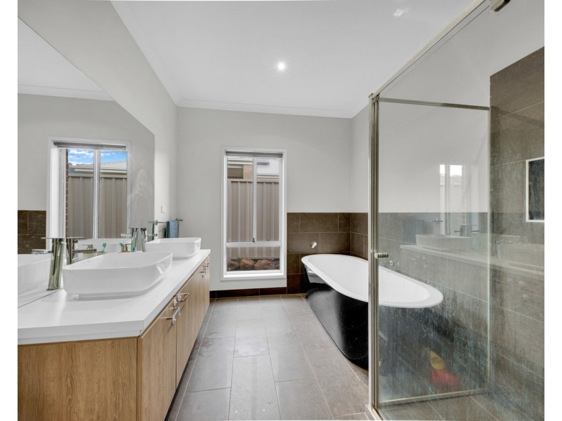 13 Rubicon Street, Wodonga VIC 3690