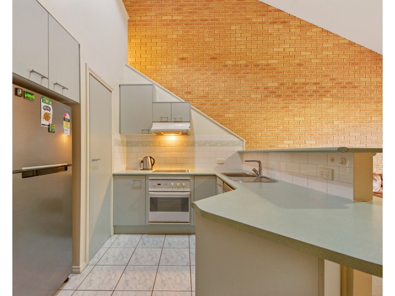 4/542 Kotthoff Street, Lavington NSW 2641