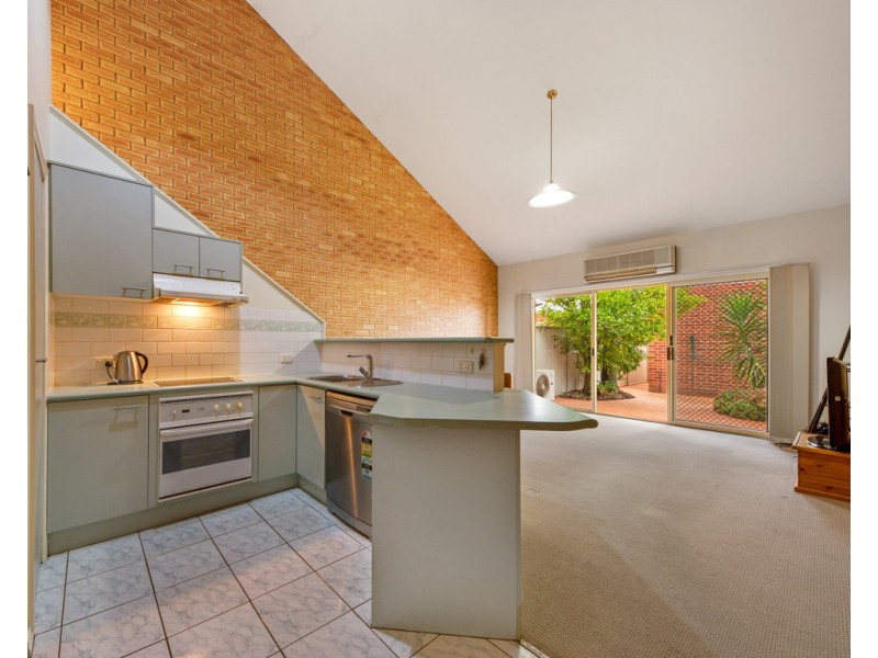 4/542 Kotthoff Street, Lavington NSW 2641