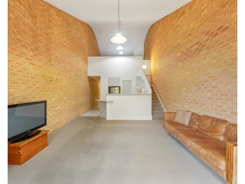 4/542 Kotthoff Street, Lavington NSW 2641