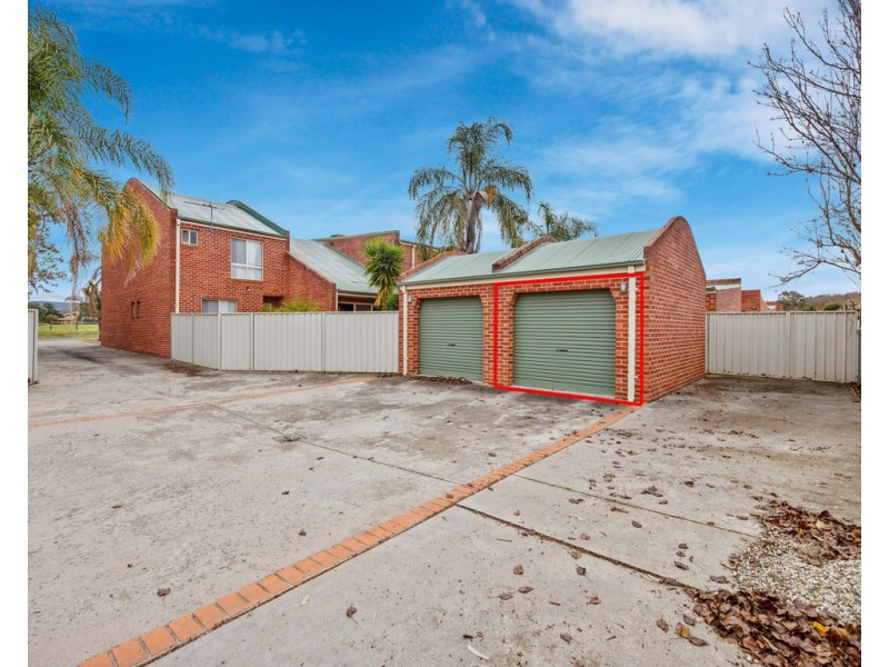 4/542 Kotthoff Street, Lavington NSW 2641