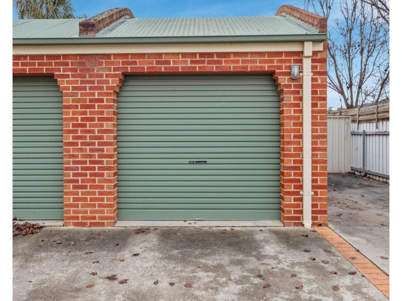 4/542 Kotthoff Street, Lavington NSW 2641