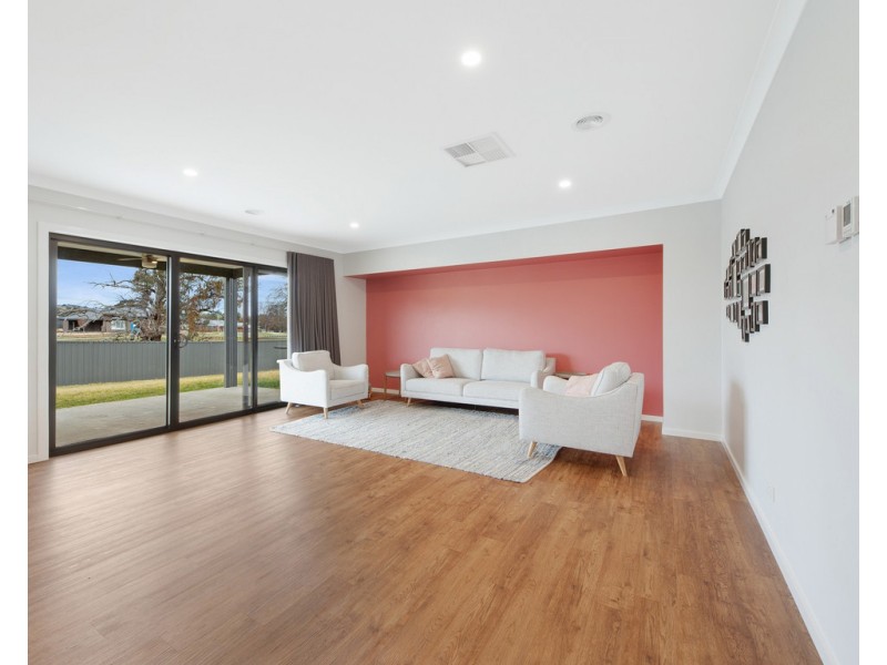 42 Huon Kiewa Road, Tangambalanga VIC 3691