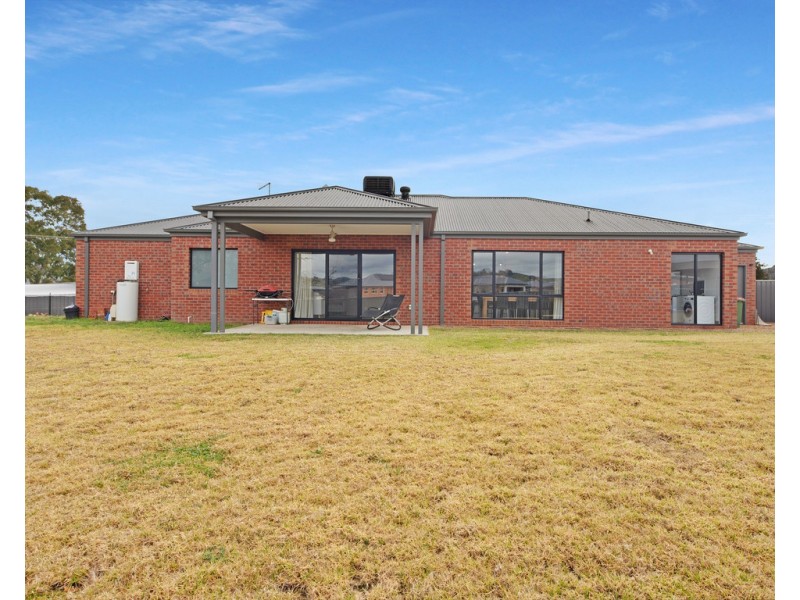 42 Huon Kiewa Road, Tangambalanga VIC 3691