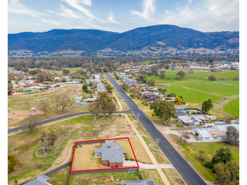 42 Huon Kiewa Road, Tangambalanga VIC 3691