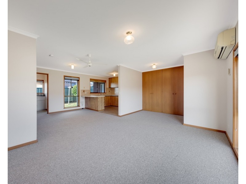 1/14 Huon Kiewa Road, Tangambalanga VIC 3691