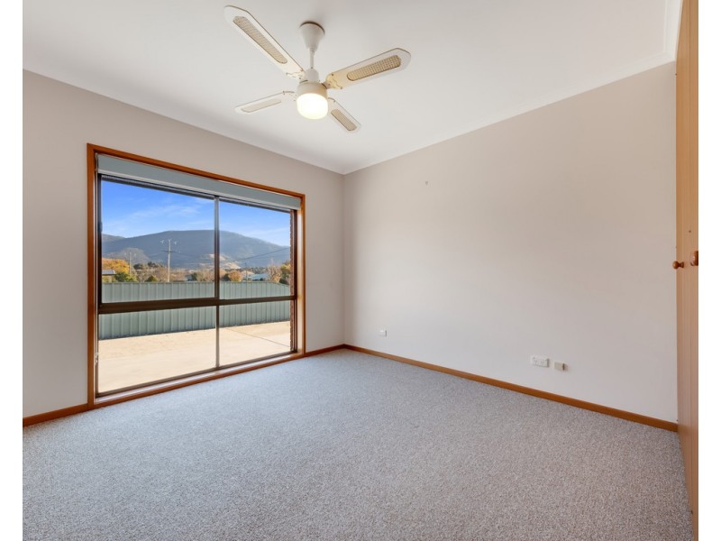 1/14 Huon Kiewa Road, Tangambalanga VIC 3691