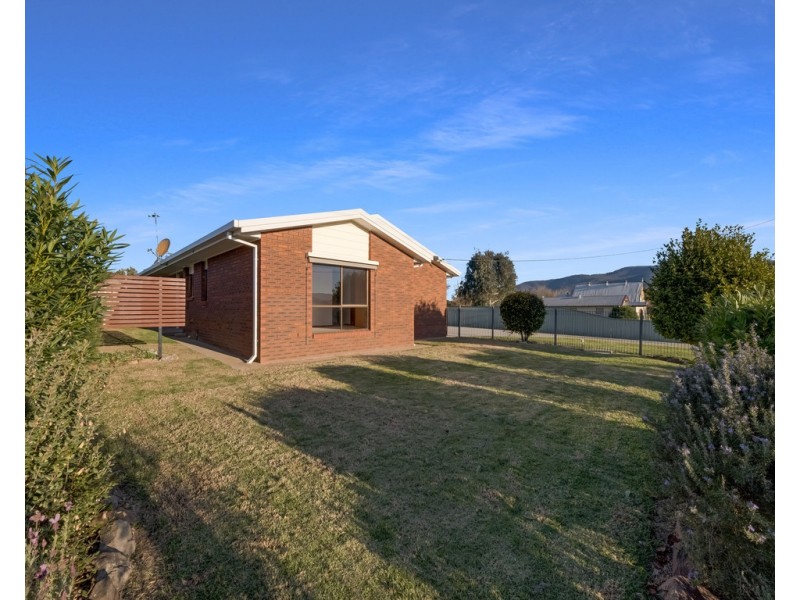 1/14 Huon Kiewa Road, Tangambalanga VIC 3691