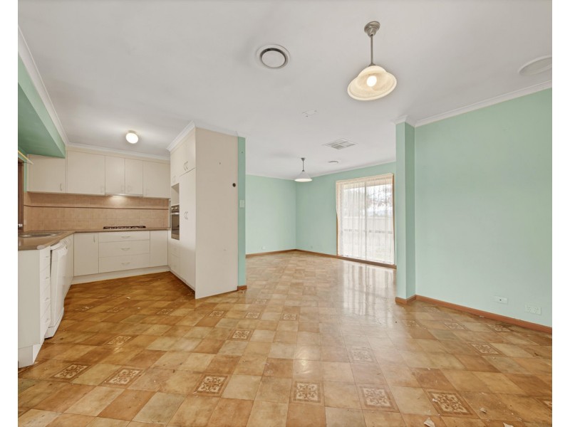 75 Mayfair Drive, Wodonga VIC 3690