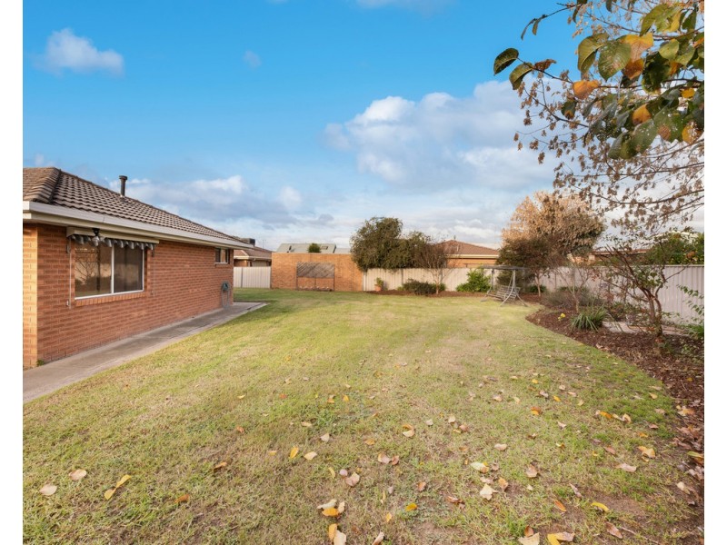 57 Mayfair Drive, Wodonga VIC 3690
