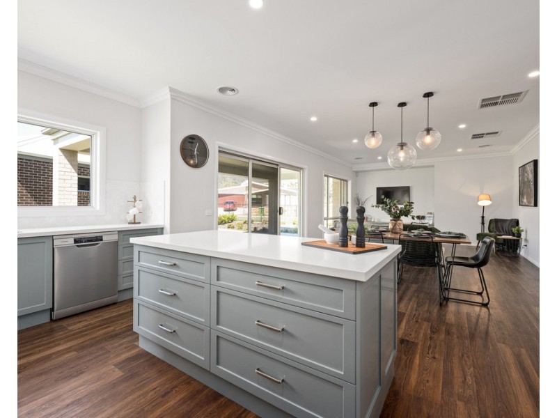 29 Freeman Crescent, Baranduda VIC 3691