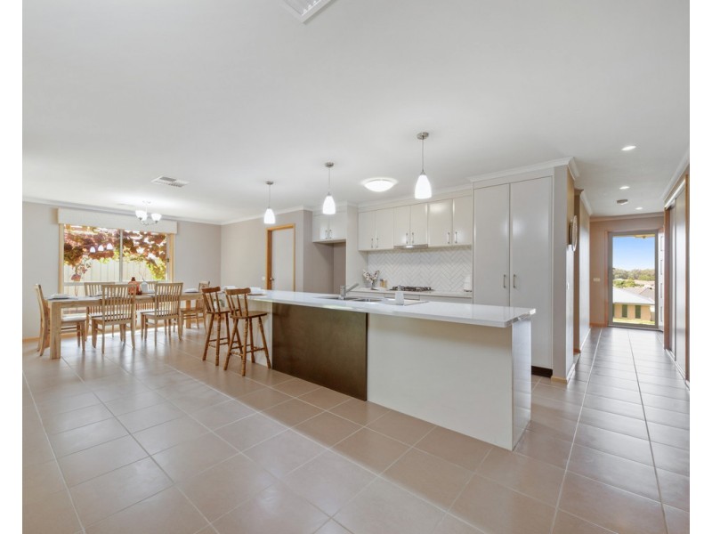 41 Brewer Drive, Wodonga VIC 3690