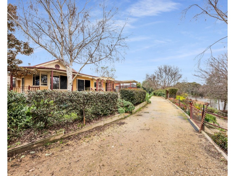 6 Park Street, Killara VIC 3691