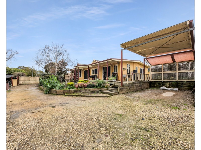 6 Park Street, Killara VIC 3691