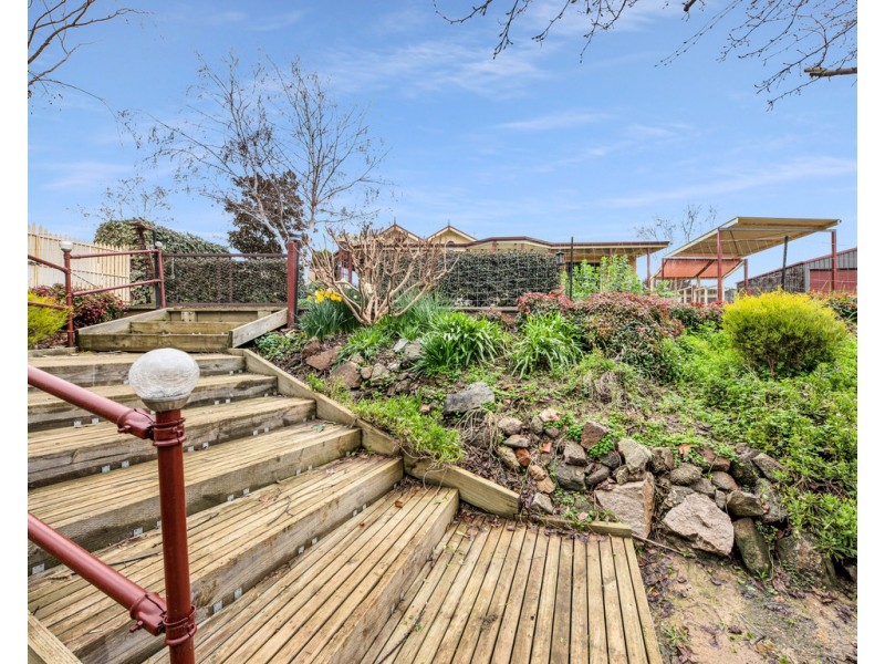 6 Park Street, Killara VIC 3691