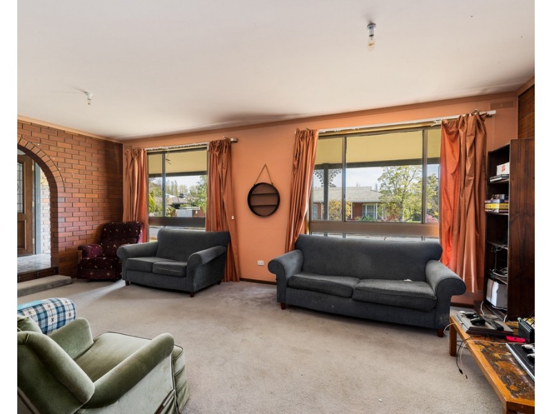 9 Sans Souci Drive, Wodonga VIC 3690