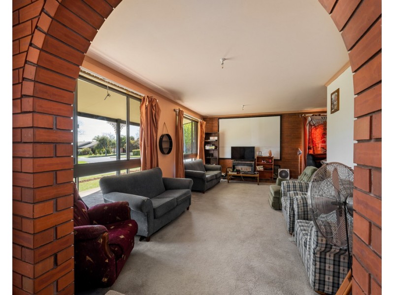 9 Sans Souci Drive, Wodonga VIC 3690