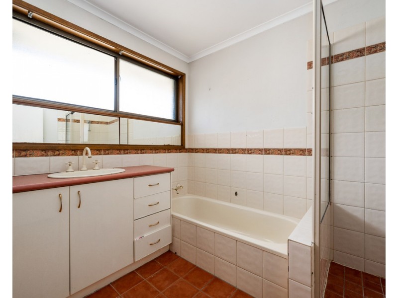 9 Sans Souci Drive, Wodonga VIC 3690