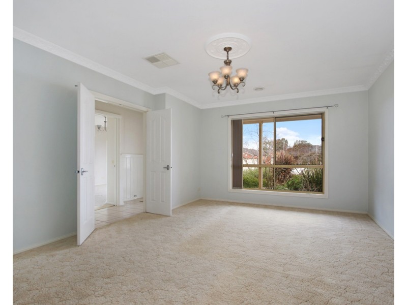 14 Wren Court, West Wodonga VIC 3690