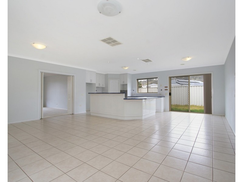 14 Wren Court, West Wodonga VIC 3690