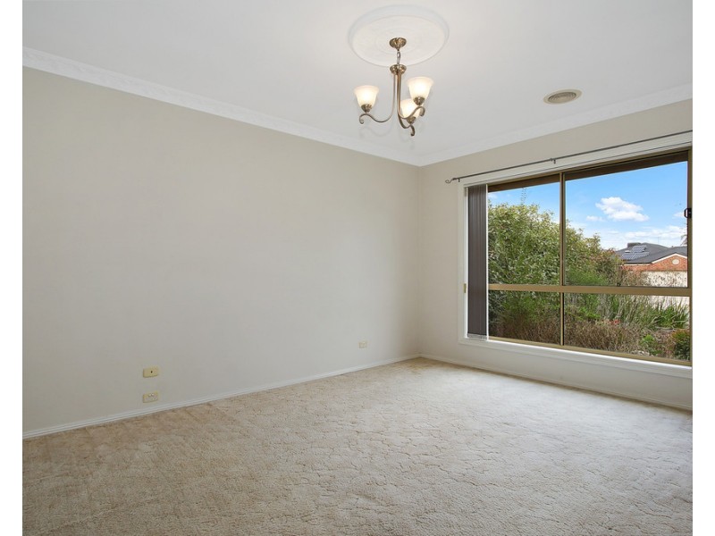 14 Wren Court, West Wodonga VIC 3690