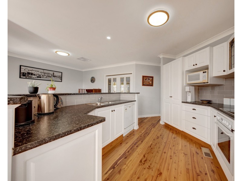 9 Hogan Court, Wodonga VIC 3690