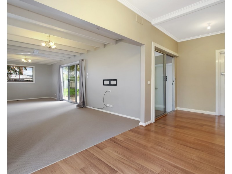 1075 TOBRUK STREET, North Albury NSW 2640