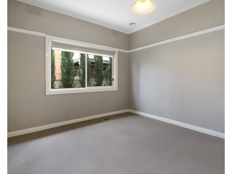 1075 TOBRUK STREET, North Albury NSW 2640