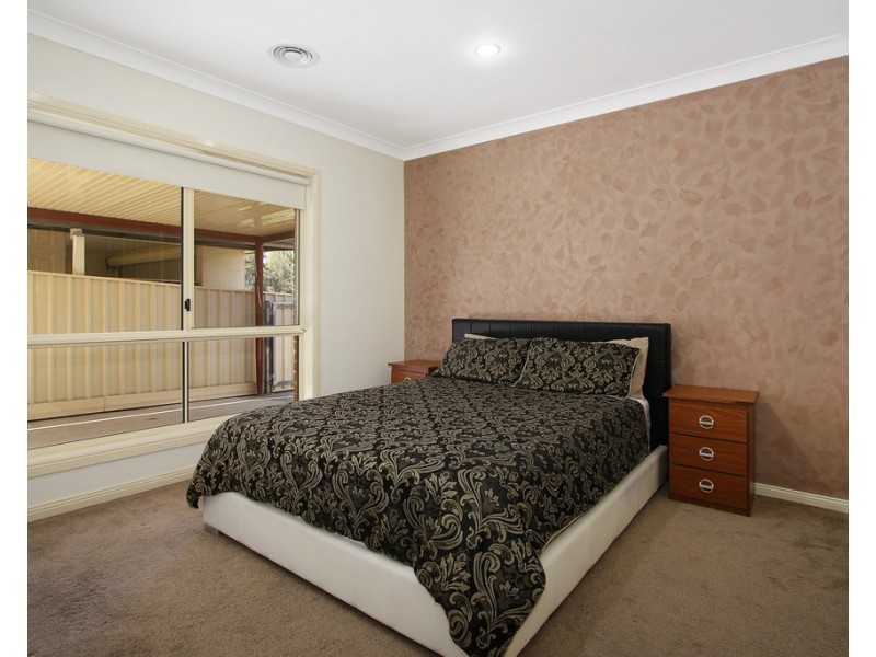 89 Crawshaw Crescent, Glenroy NSW 2640