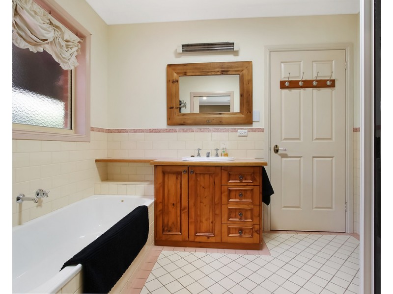 89 Crawshaw Crescent, Glenroy NSW 2640