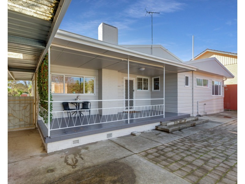 33 Leonard Street, Wodonga VIC 3690