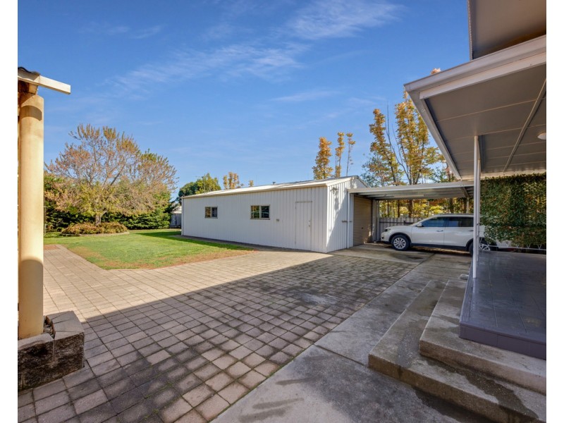 33 Leonard Street, Wodonga VIC 3690