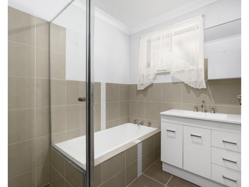 618 Storey Street, Lavington NSW 2641