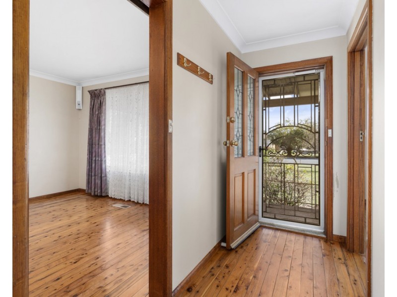 618 Storey Street, Lavington NSW 2641