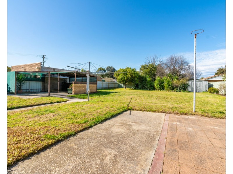 618 Storey Street, Lavington NSW 2641