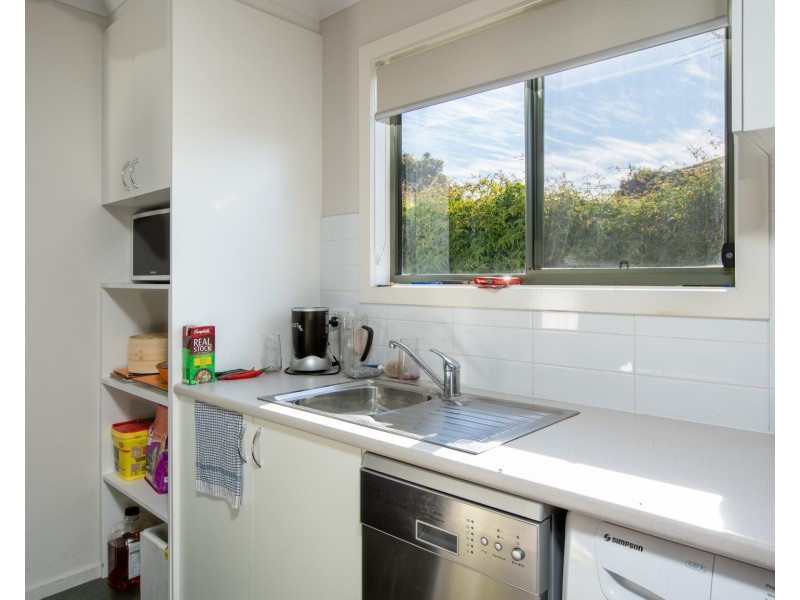 484 McDonald Road, Lavington NSW 2641