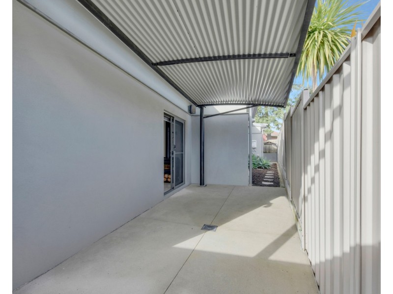 2/1 Verbena Street, Baranduda VIC 3691
