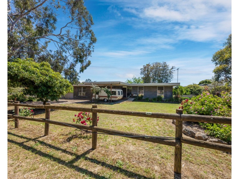 6 Bonegilla Road, Bonegilla VIC 3691