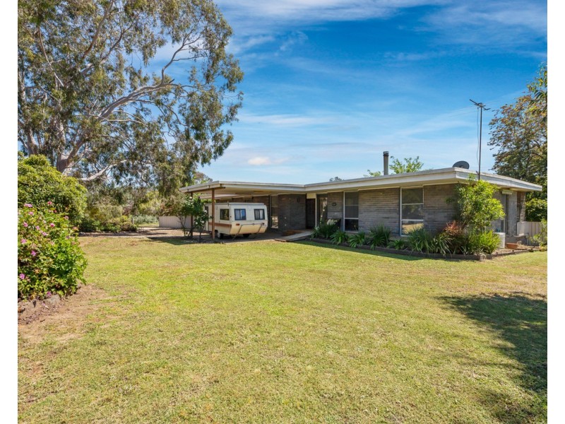 6 Bonegilla Road, Bonegilla VIC 3691