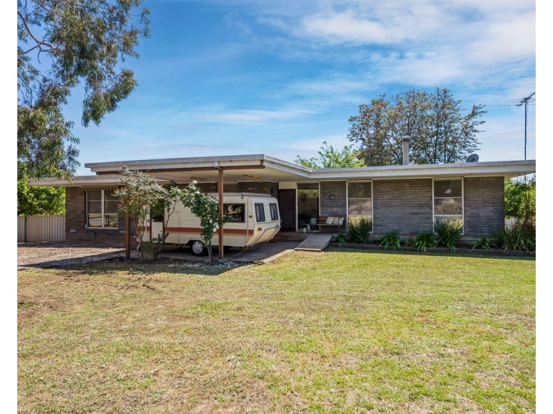 6 Bonegilla Road, Bonegilla VIC 3691