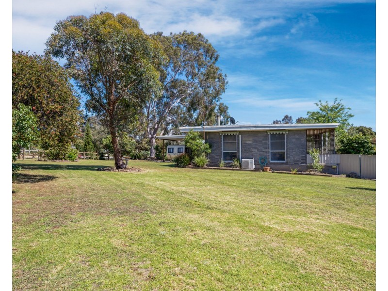 6 Bonegilla Road, Bonegilla VIC 3691